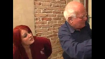 Porno gratis cu brunete stramte face sex cu bunicul de 70 ani