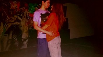 Alina face xxx dur cu un milf cu pula mare de 28 de cm