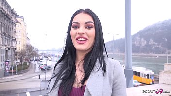 Nemtoaica bruneta face sex dur in pizda la hotelul de 5 stele cu un moldovean