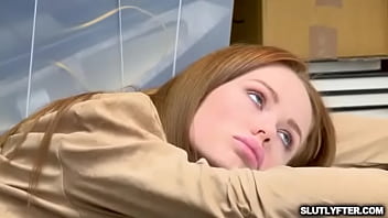 Suge pula sefului pentru banii