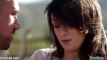 Doi bagabonti fut o frumusete de curva